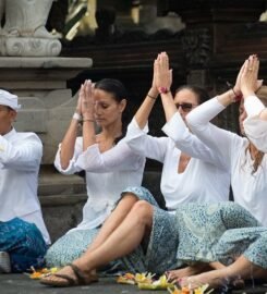 Yoga Retreat Bali ~p~ Oneworld Retreats